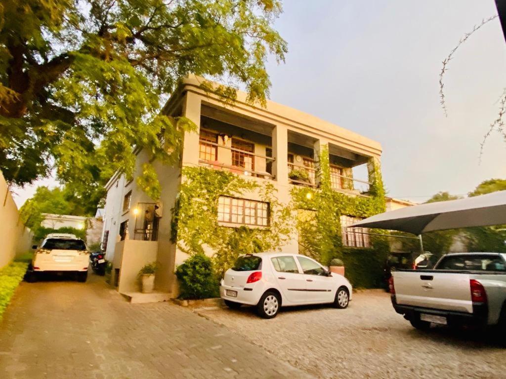 Muckleneuk Manor Hotel Pretoria Exterior photo